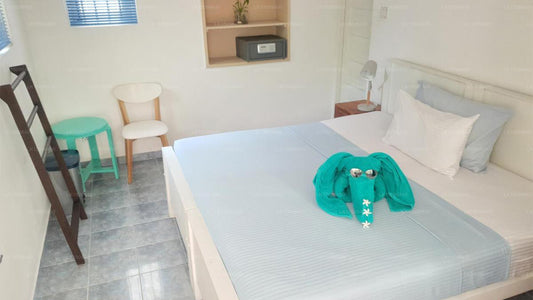 Neela's Guest House &amp; Beach Restaurant, Hikkaduwa 