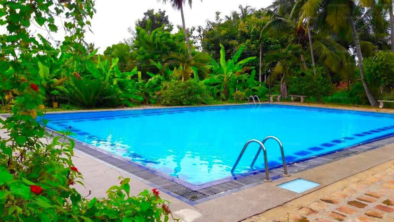 Himawwa Holiday Resort, Pinnawala