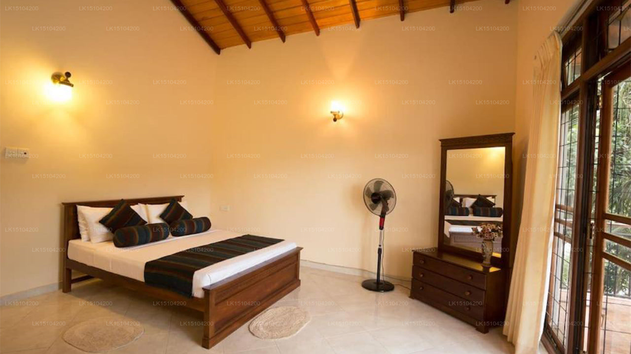 Bungalow mit Flussblick, Kandy