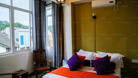 Die Peak Residence, Kandy