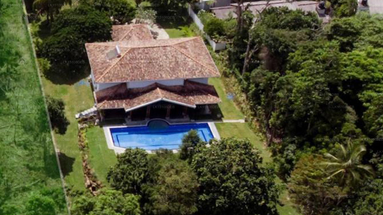 TROPISCHE TRAUMVILLA