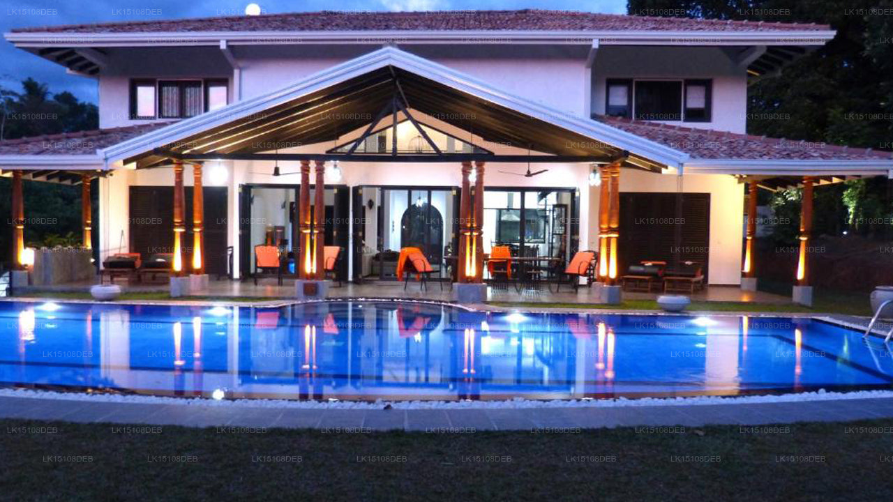 TROPISCHE TRAUMVILLA