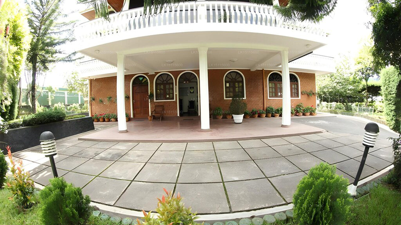 Sampath Hotel, Nuwara Eliya 