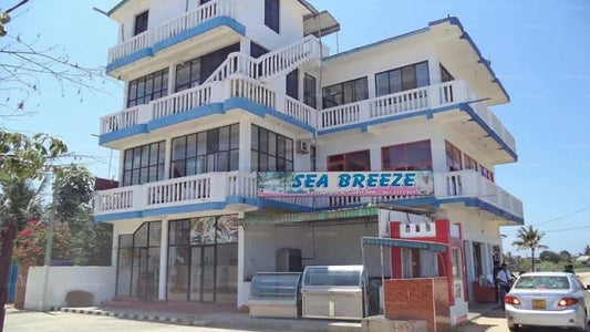 Sea Breeze Restaurant &amp; Guest House, Batticaloa