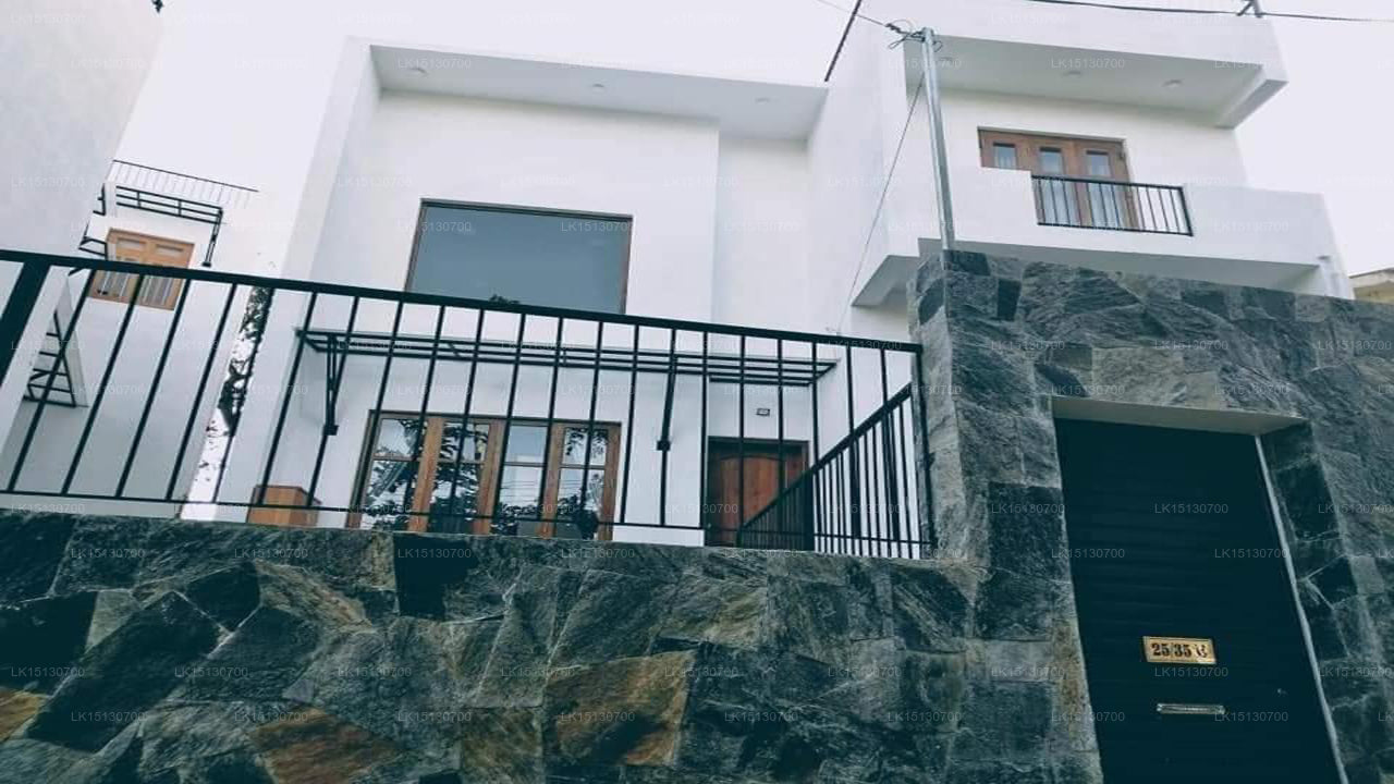 Hill Cot Residence, Kandy 