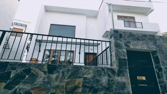 Hill Cot Residence, Kandy 