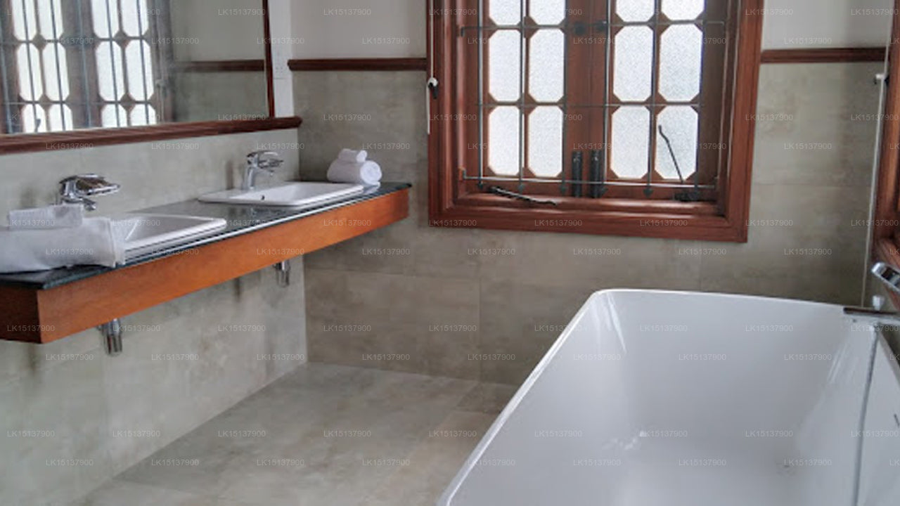 Das Herrenhaus, Colombo