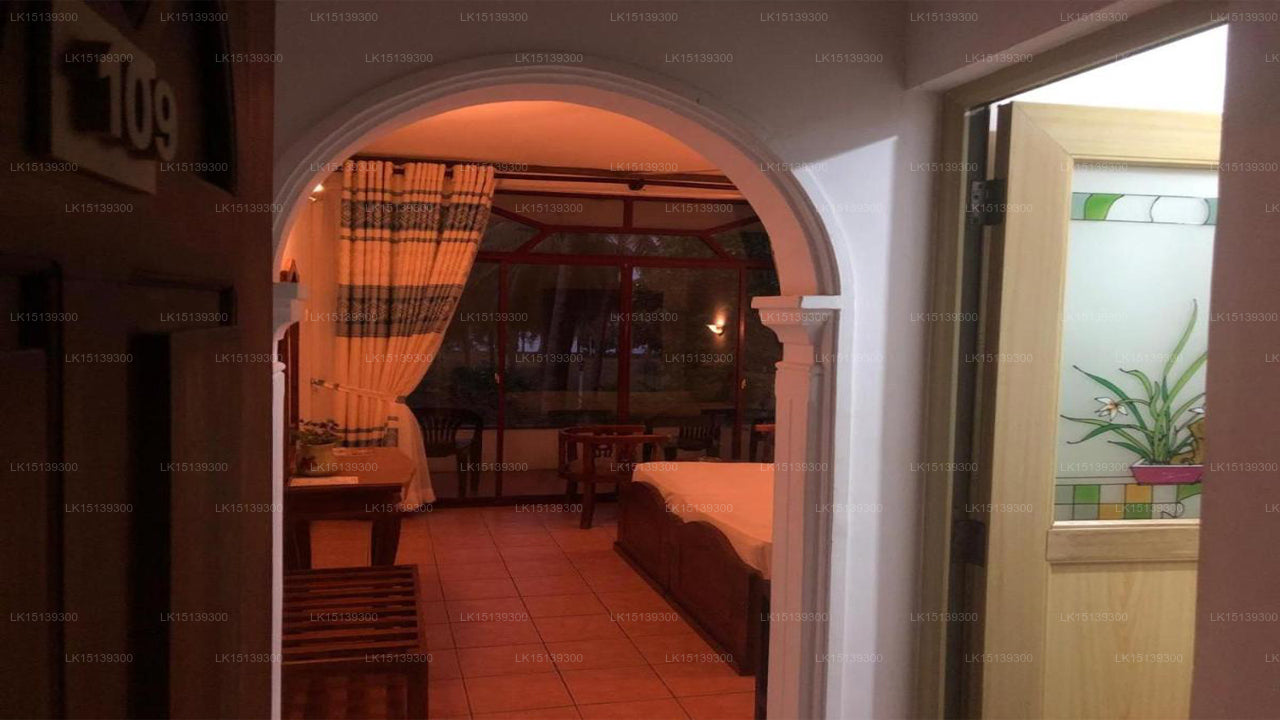 Hotel Lagoon Paradise, Negombo 