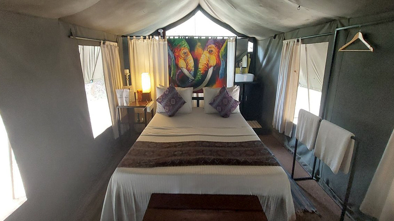 Großwildcamps und Lodges in Udawalawe