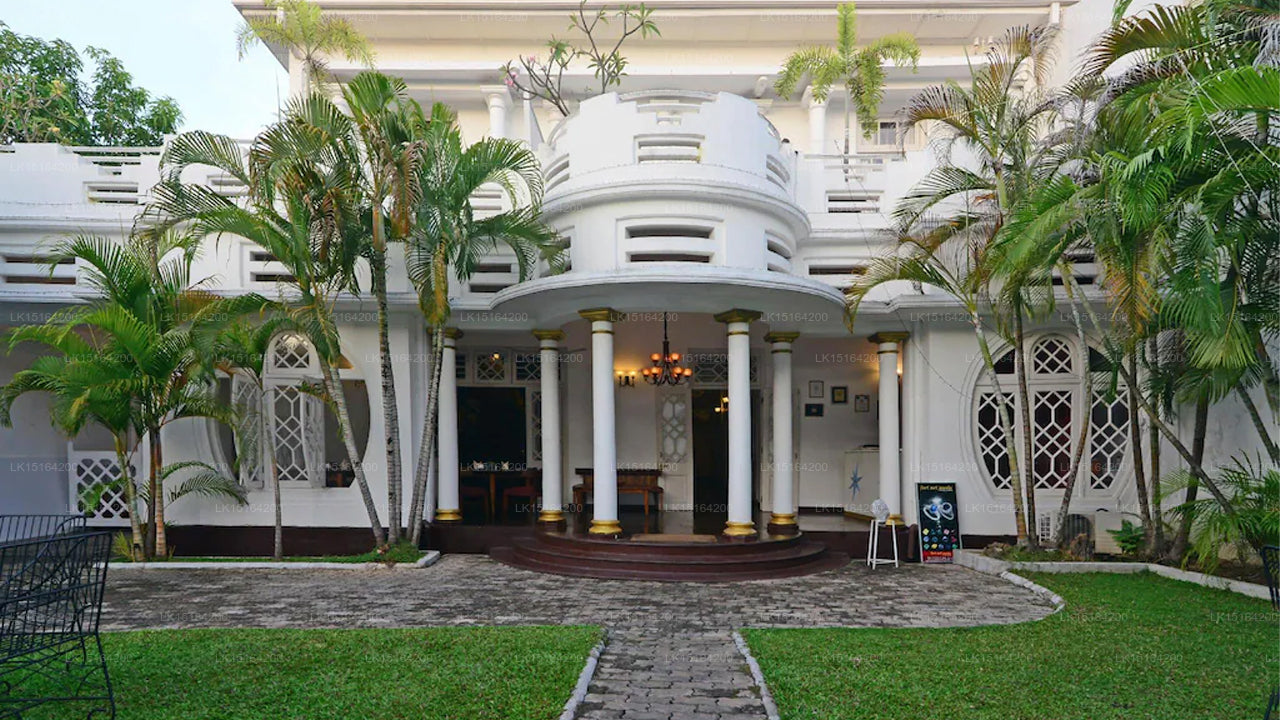 Deco On Forty Four, Galle 