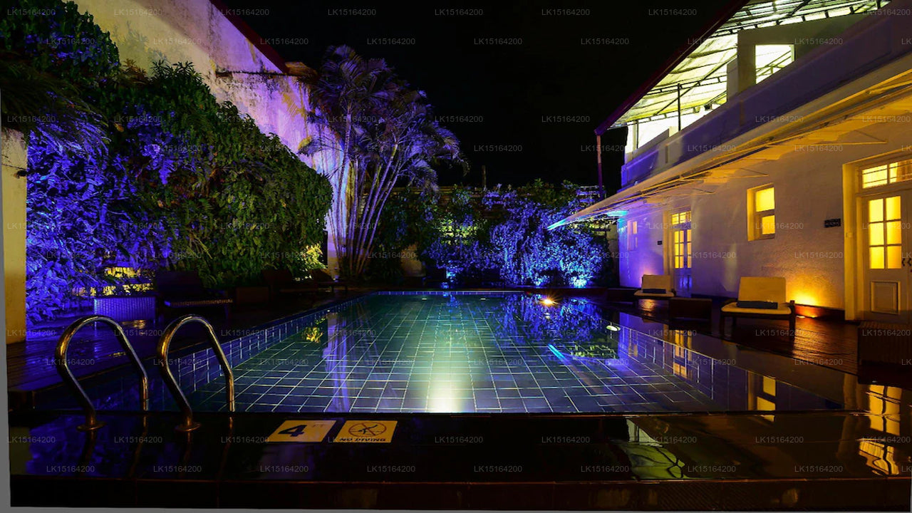 Deco On Forty Four, Galle 