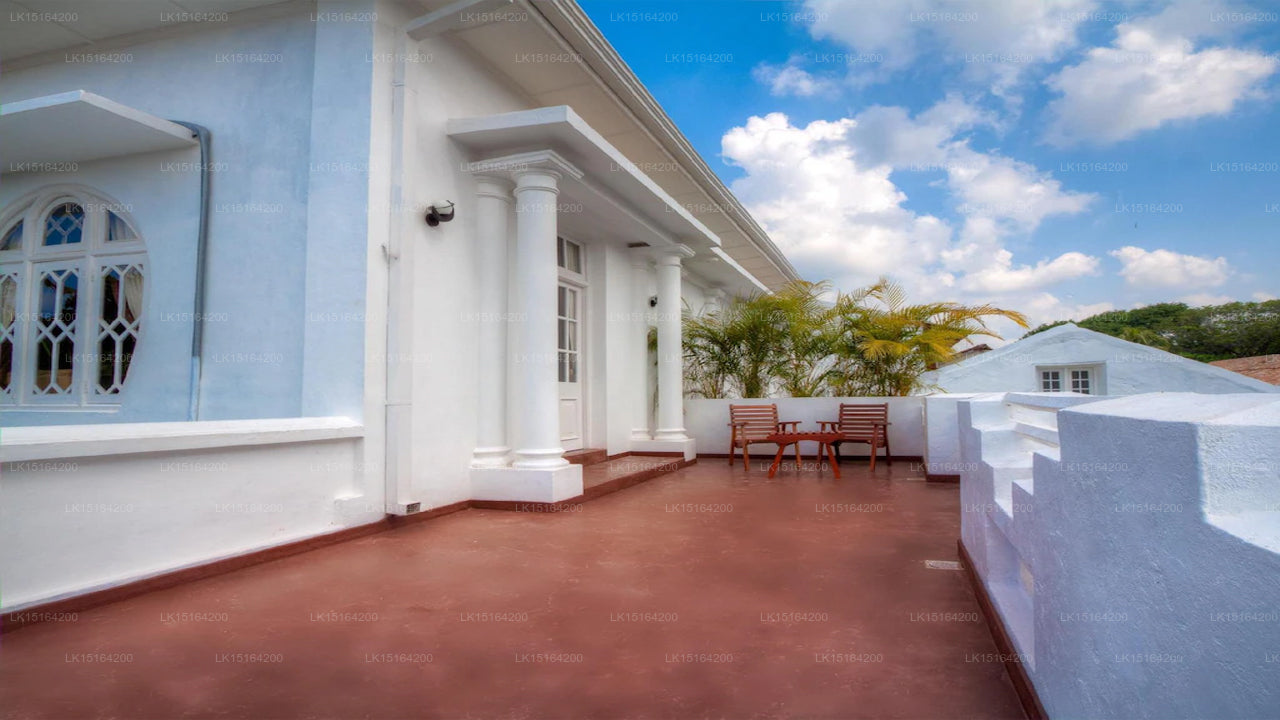 Deco On Forty Four, Galle 