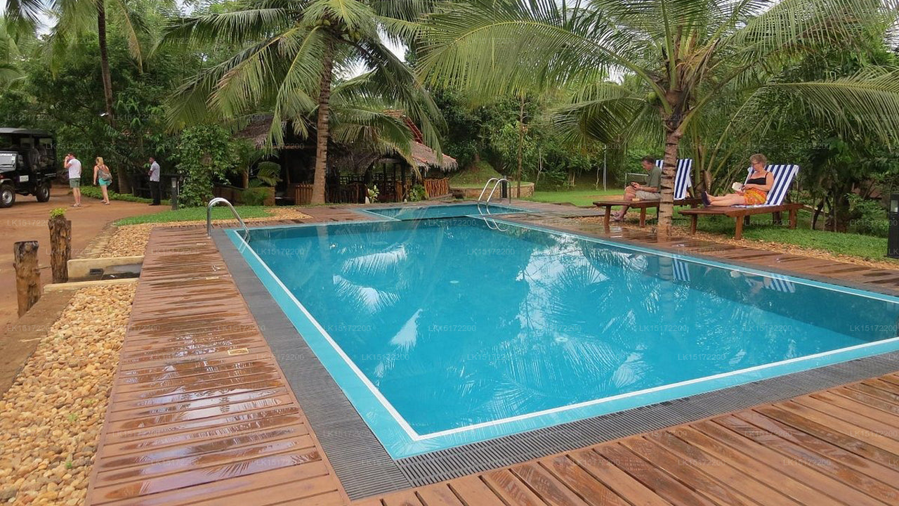 Athgira River Campin, Udawalawa