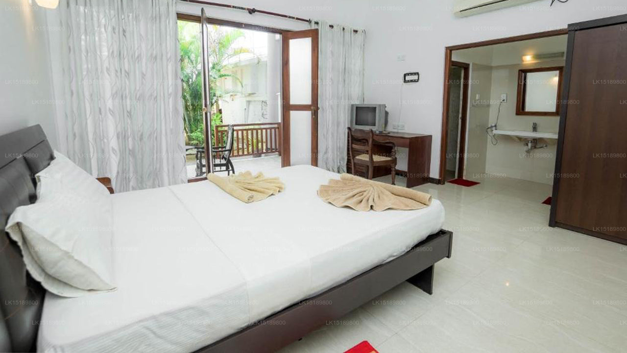Neptune Bay Hotel, Unawatuna 
