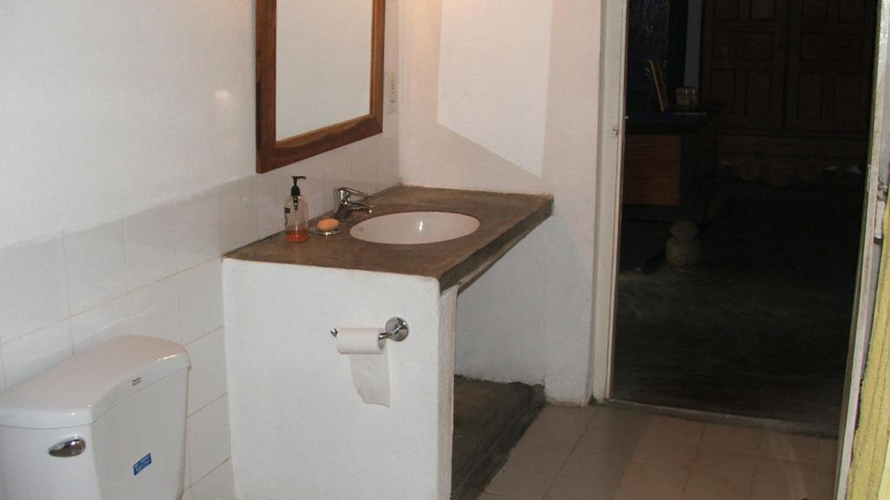 15 Lady Manning Drive, Batticaloa 