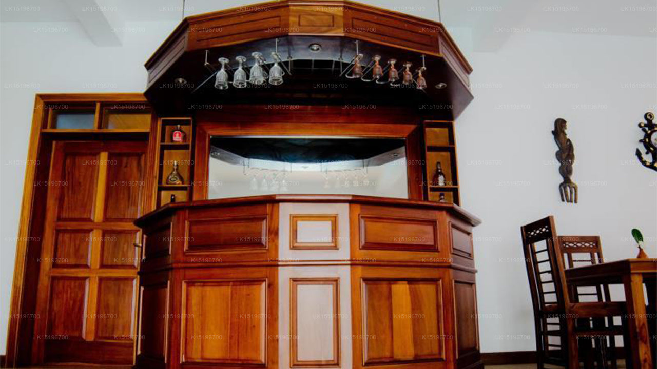 Aarons Strandvilla, Wadduwa