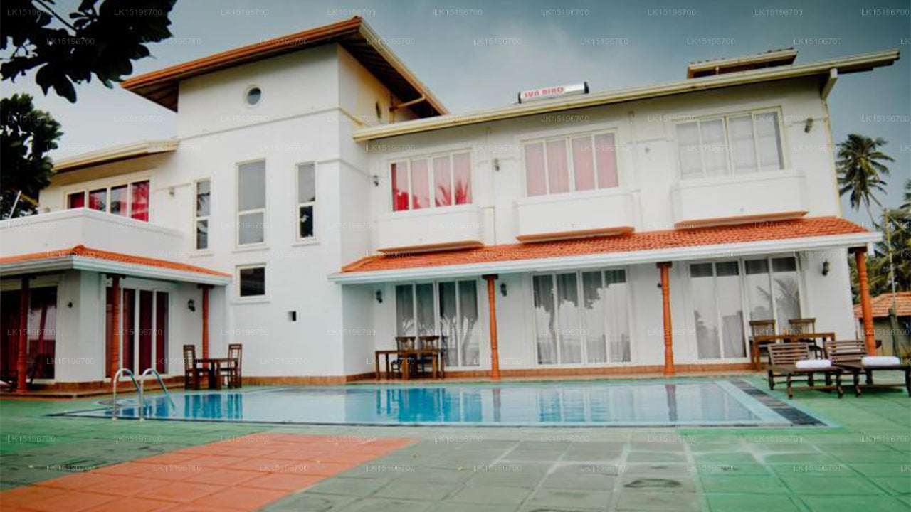 Aarons Strandvilla, Wadduwa