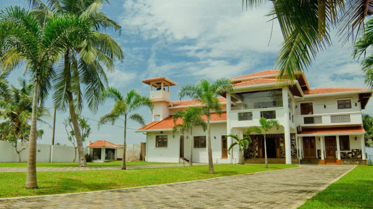 Aarons Strandvilla, Wadduwa