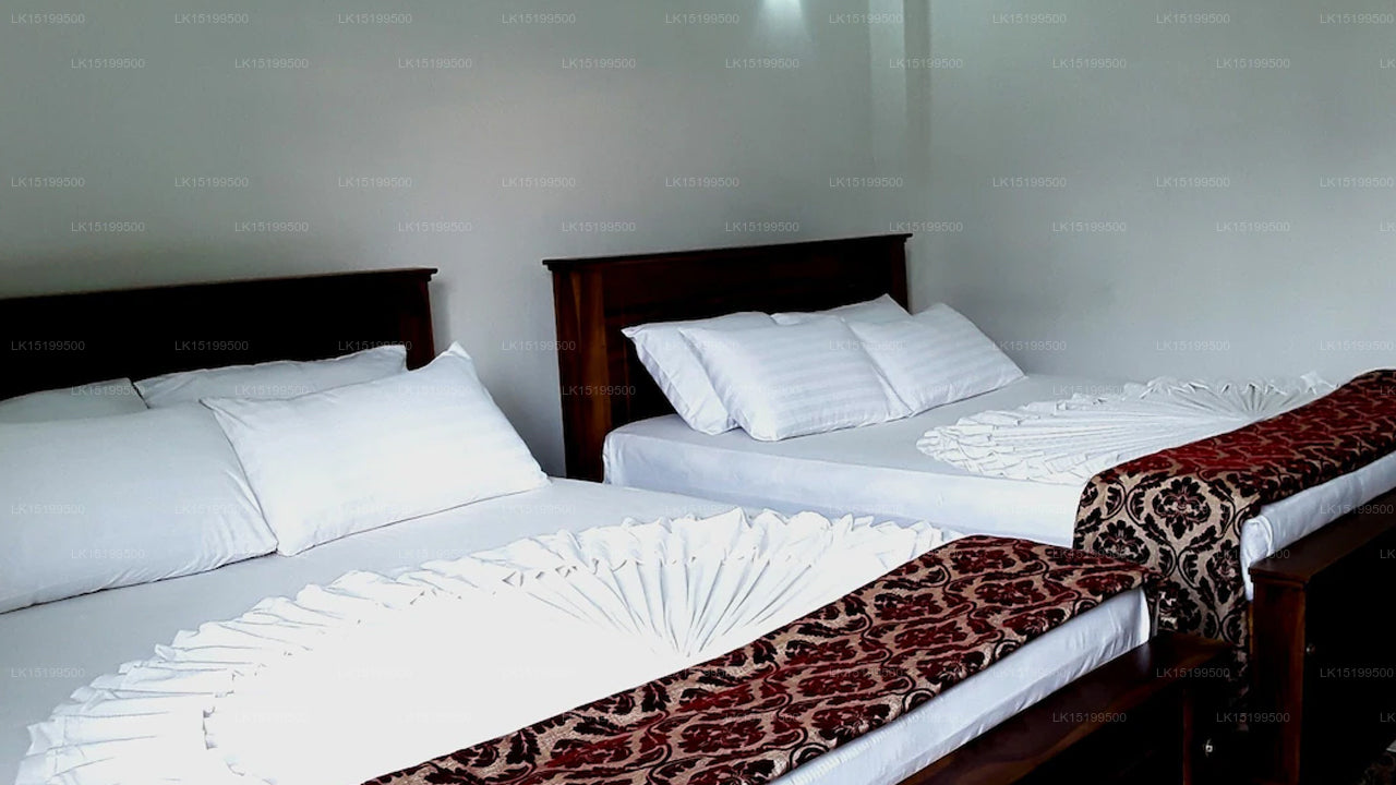 Ella Grand Peak, Ella 