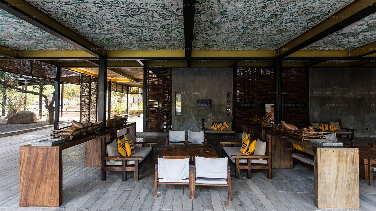 Mahoora Bundala, Yala 