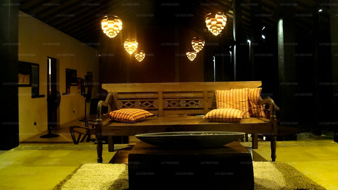 Aarya-Lagune Kalpitiya, Kalpitiya