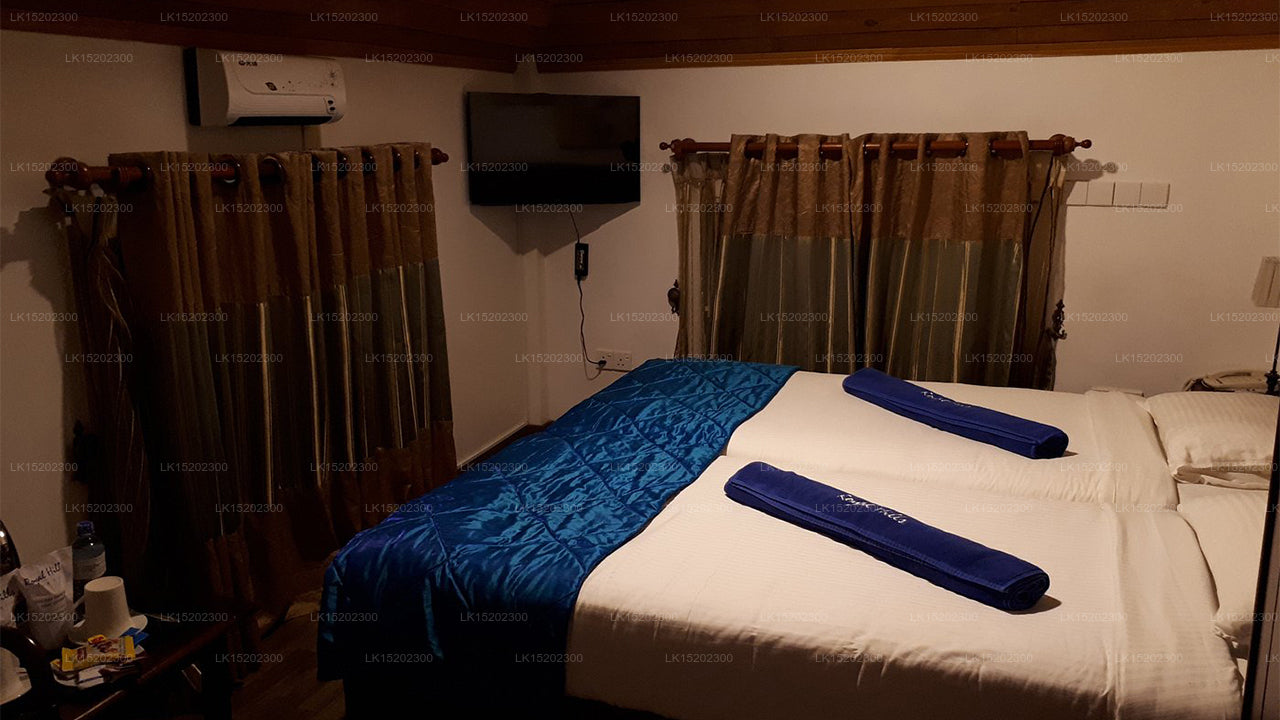Hotel Royal Hills, Nuwara Eliya 