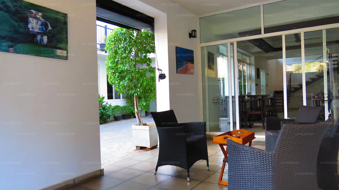 Chapelton House, Colombo 