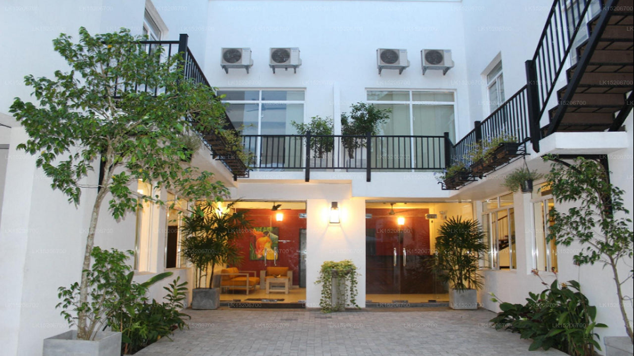 Chapelton House, Colombo 