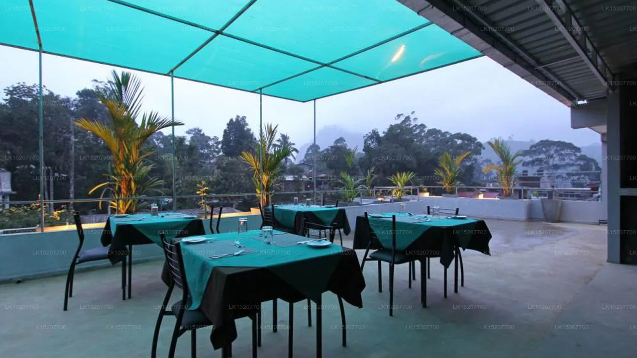 Ella Rock House, Ella 