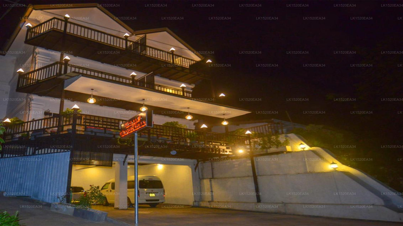 Galaxy Grand Hotel, Nuwara Eliya 