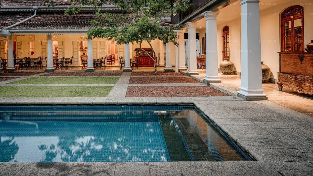 Maniumpathy Hotel, Colombo 