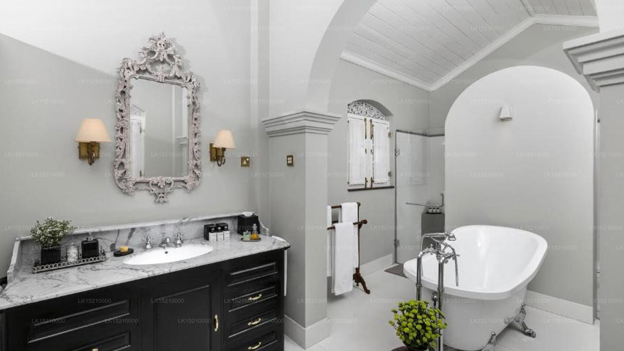 Maniumpathy Hotel, Colombo 