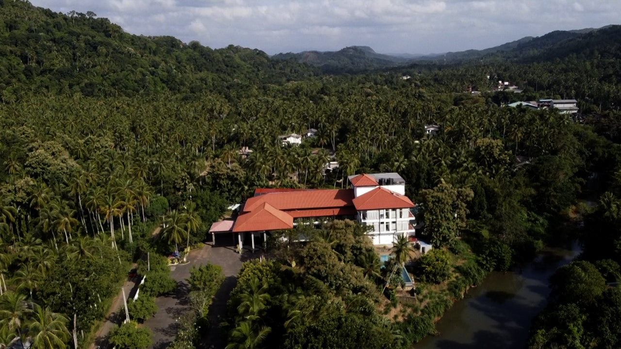 Grindlays Regency, Alawwa 