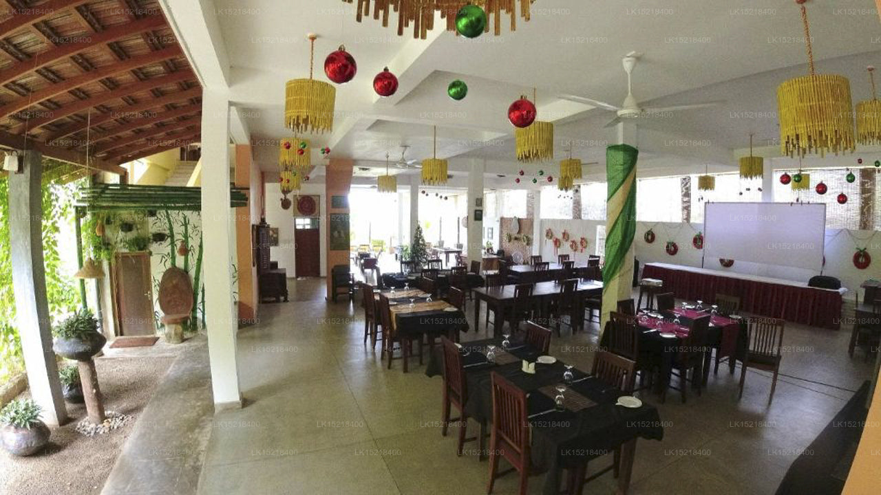 Esprit d'Ici Hotel, Mirissa 