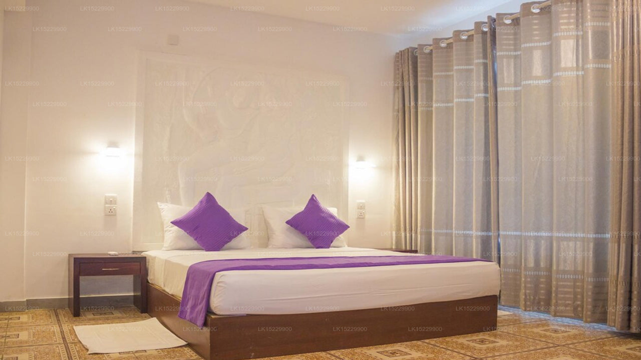 Himmel sieben, Hikkaduwa 