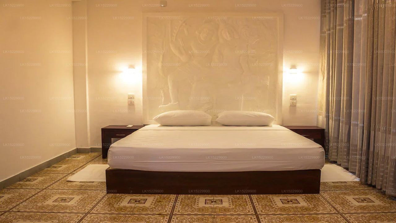 Himmel sieben, Hikkaduwa 