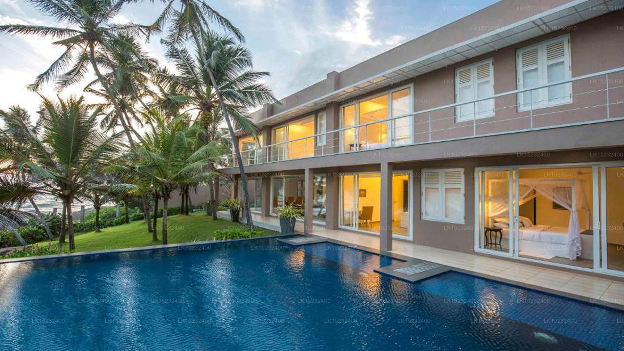 Die Sandalen von Edwards Collection, Hikkaduwa