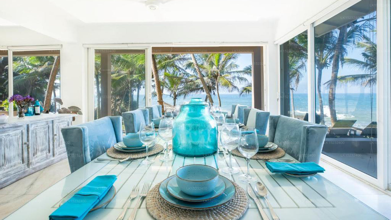 Die Sandalen von Edwards Collection, Hikkaduwa