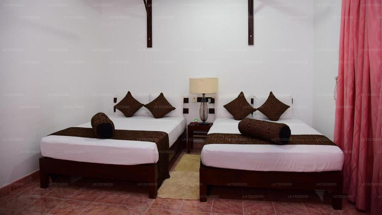 Das Grand Leisure Village, Auradapura