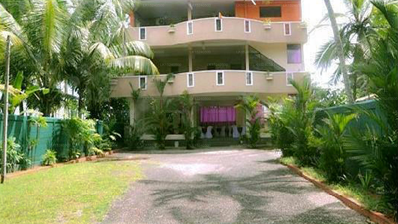 Green Shadows Beach Hotel, Kalutara 