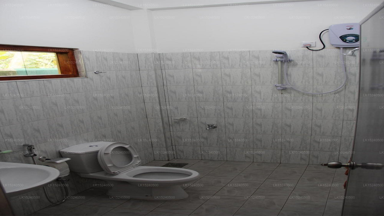 Green Shadows Beach Hotel, Kalutara 