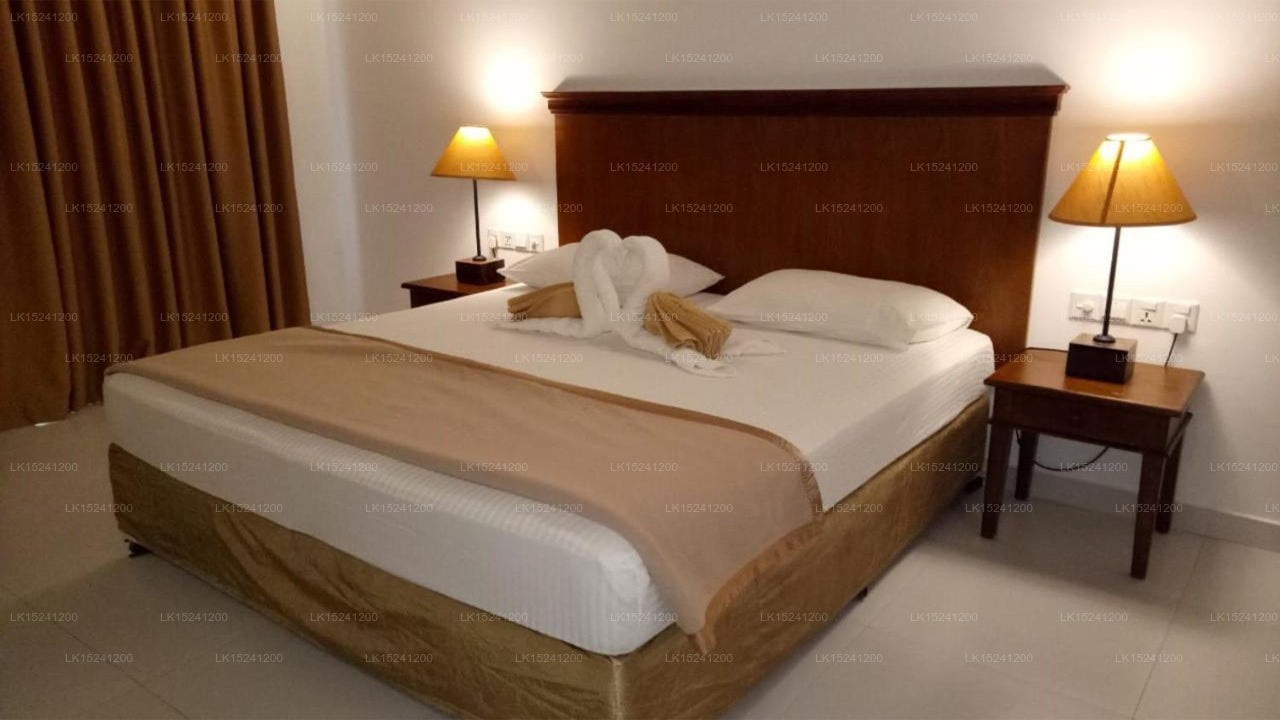 Garden Beach Hotel, Kalutara 