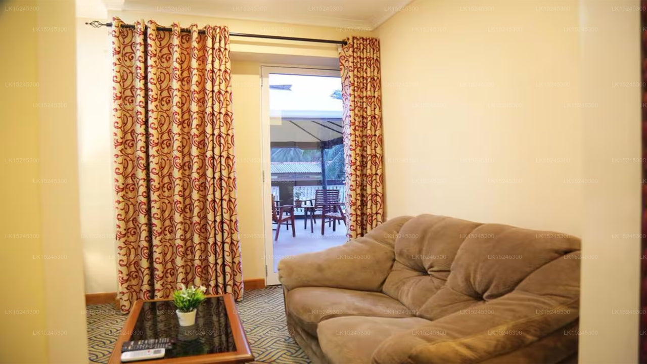 Hotel Capri Mc, Chilaw