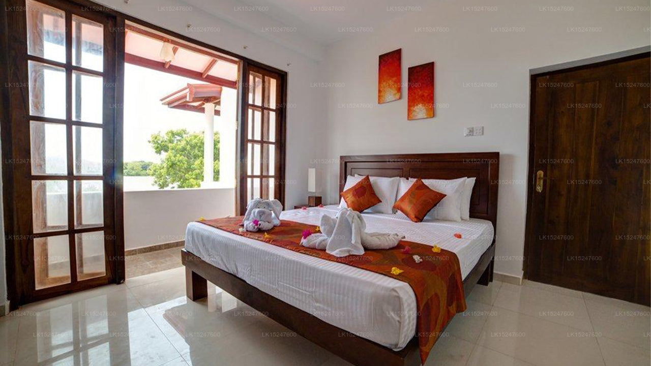 Vista Bay Beach Hotel, Nilaveli