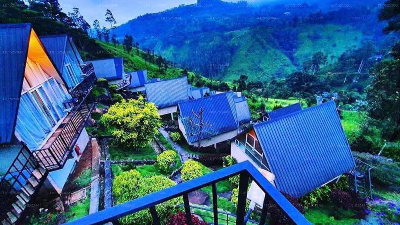 Die Wasserfallvillen, Hatton