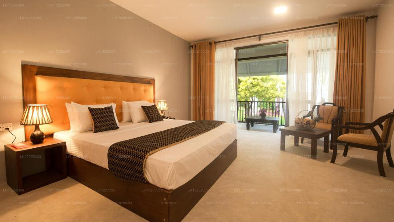 Palm Beach Inn &amp; Sea Shells Cabanas, A2, Bentota