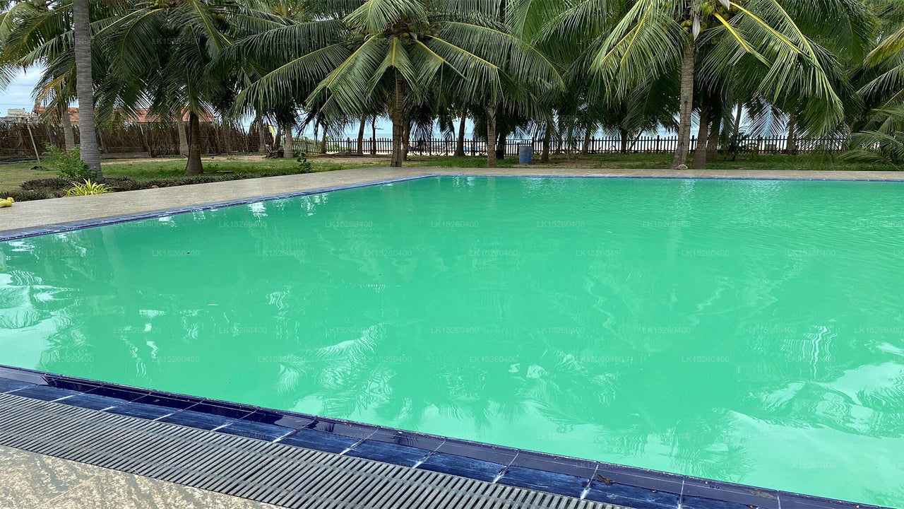 High Park Hotel, Nilaveli 