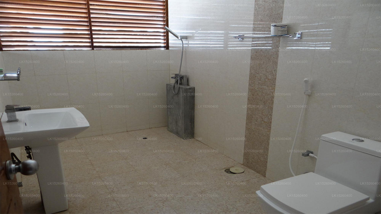 High Park Hotel, Nilaveli 