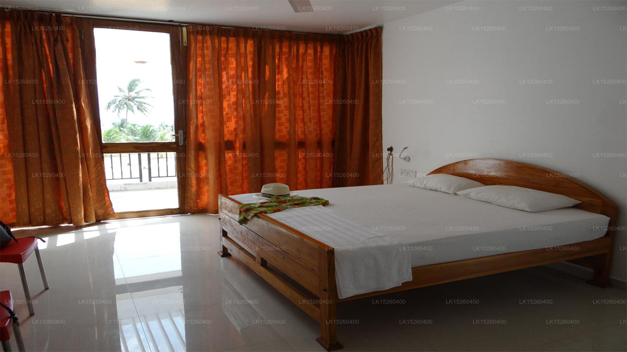 High Park Hotel, Nilaveli 