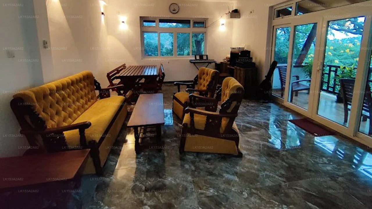 Y&amp;Y Residence, Kandy